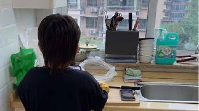 这算不算磨洋工的最高境界？#人类高质量暑假 #她们的精选