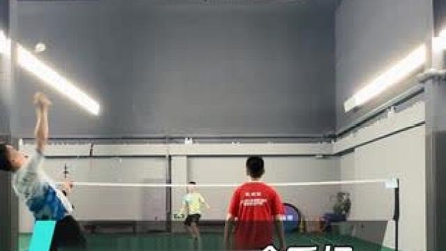 双打中搭档被偷后场，该如何正确补位？