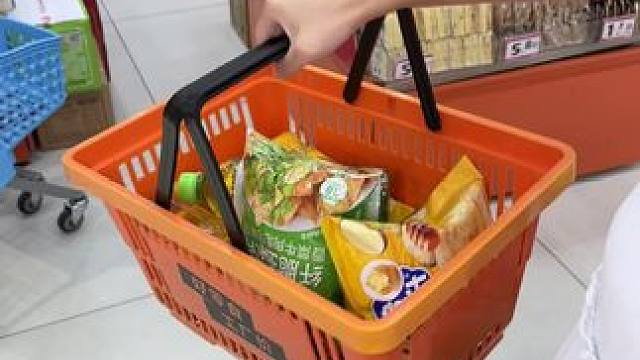 花100块挑战在好想来能买多少零食？好想来15周年庆是真的给力啊！