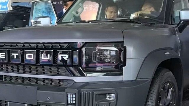 买不起大J，实现开大J