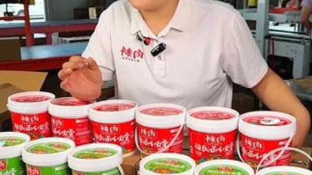 在九块九小面调料充斥市场的时候胖妹为什么敢买得比他们贵？