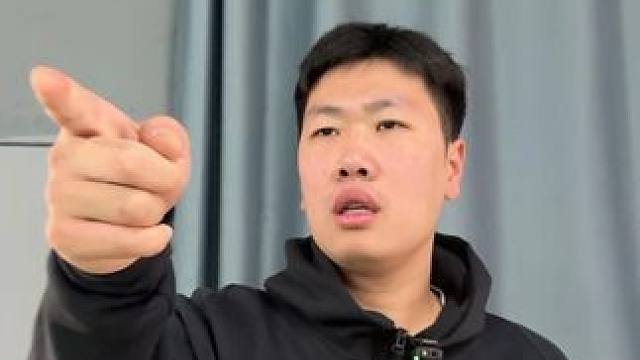 这扯不扯… #羽毛球