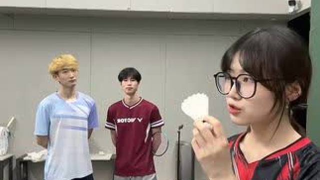 当你羽球群主过于抠门 #羽毛球 #搞笑 #剧情#内容过于真实 #抽象