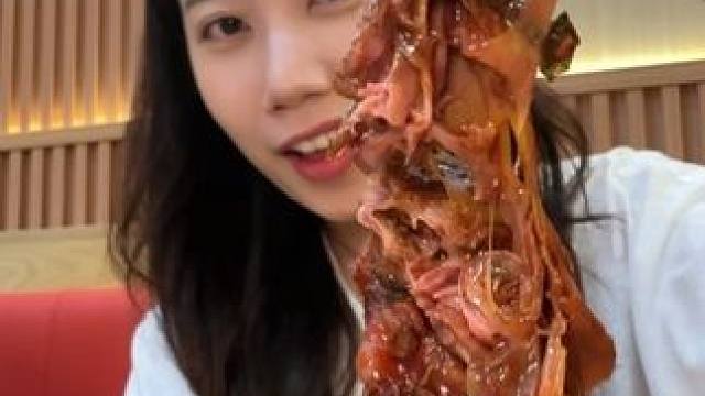 哪个能吃辣的泉州人来挑战一下这个辣鸭头… #御小柒麻辣鸭头#同城美食#现卤现捞