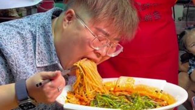 千万网红冬洁轻松拿走2000元现金