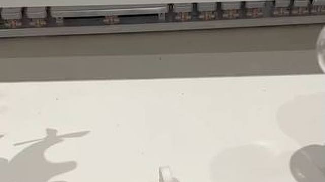 这不得把我朋友迷成制杖