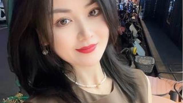 御姐的风采，是岁月沉淀的智慧，是时光雕琢的优雅。