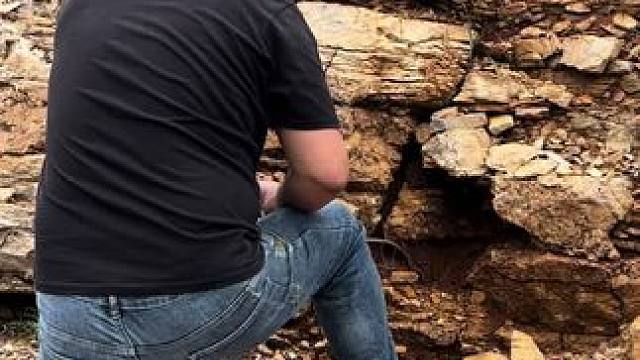 发了水晶石的视频后，被人挖走了，你们认识此人吗？ #上热搜 #强烈推荐 #创作人计划 #