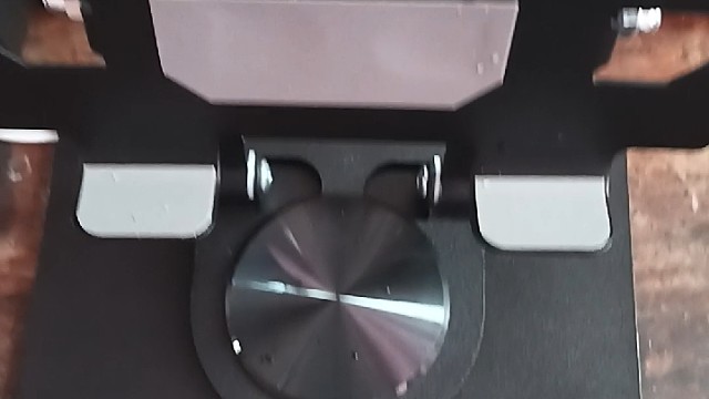 平板电脑看电视，专用，这个产品，可以放手机，放来看电视，方便用高档产品