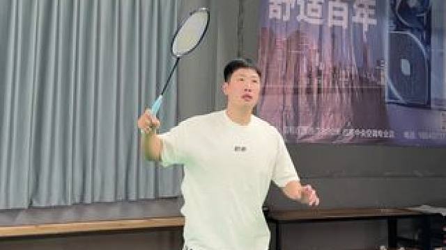 不建议轻易尝试最后一种 #羽毛球