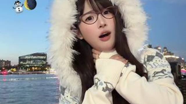 我不会放过这个眼镜特效的。