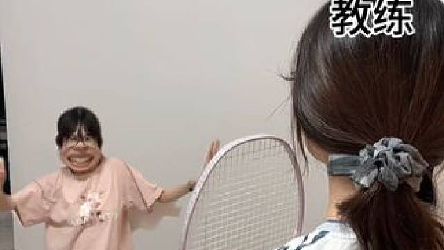 教练，你看我甩大臂标准不 #川崎阿尔法#超轻进攻拍#羽毛球#剧情#抽象