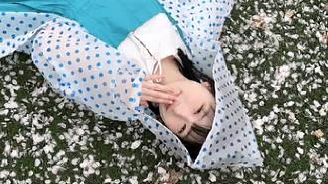 推荐大家一定要试试躺着拍！谁拍谁出片