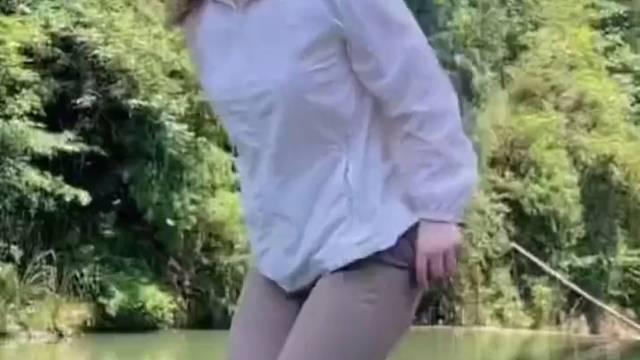 别看了，惹不起