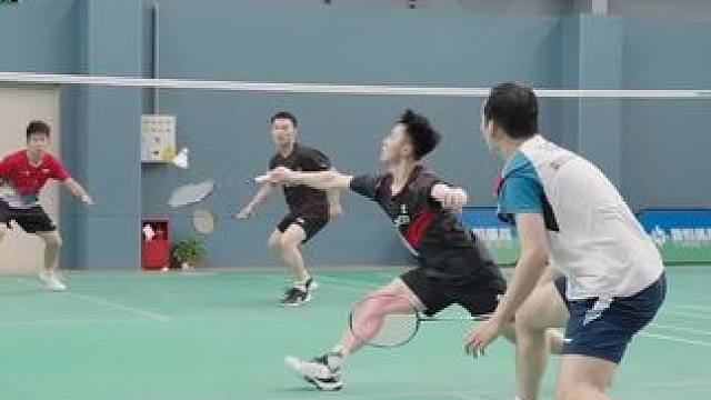 误入高手局…#羽毛球 #羽毛球精彩片段 #羽毛球男双
