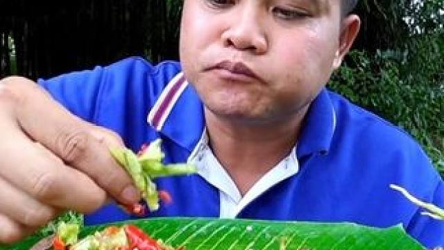 剁椒️豆角凉拌小鱼仔 #泰国大叔#泰国美食#全民任务#种草激励计划 #内容启发搜索