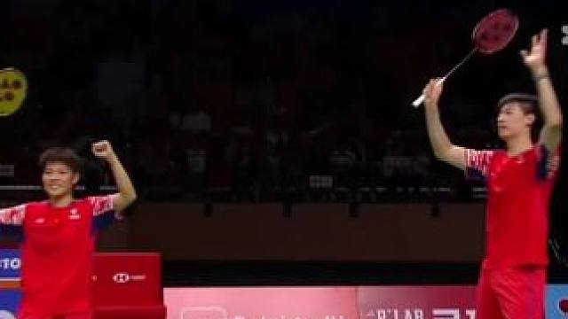 凤凰组合夺赛季第五冠！冯彦哲/黄东萍 25-23、21-11 蒋振邦/魏雅欣