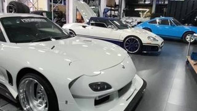 如果你只有200万，你会买哪台？ #汽车人共创计划 #改装车 #经典情怀老车