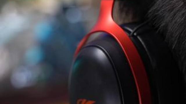 高颜值性能好的头戴式电竞耳机选它没错#电竞耳机 #头戴式耳机#飓风3平替#ikf电竞耳机#iKFV1