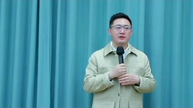 瞄着月亮打猫头鹰