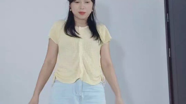 记忆里多收藏别人的好
生活中多温暖自己的心