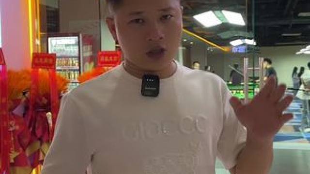 河西沃尔玛响当当台球新店开业团购业太给力了吧
9.9打2小时，19.9打8小时，99打一个月！
全新
