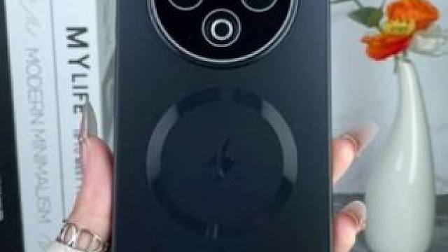 vivoy500高端磁吸手机壳，镜头全包保护，超薄不笨重 #vivoy500手机壳#磁吸手机壳#带镜