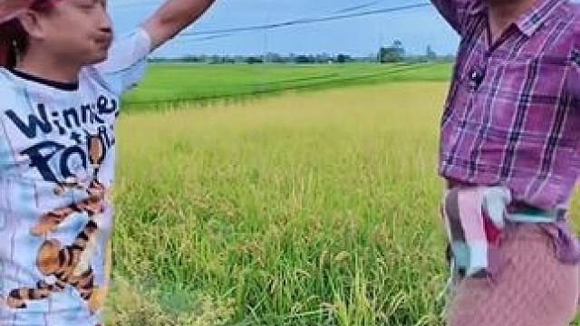 和朋友在一起吃饭就是开心 #美食 #泰国美食 #户外美食 #内容启发搜索