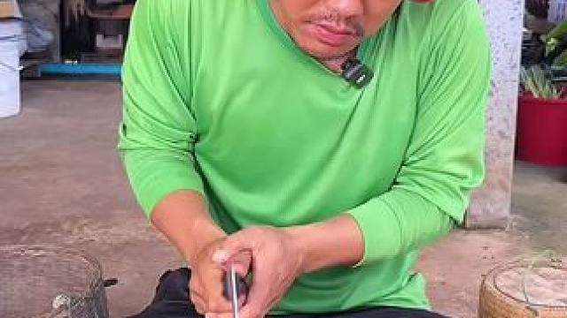 午饭吃泰式拌牛肉 #美食 #泰国美食 #户外美食 #内容启发搜索