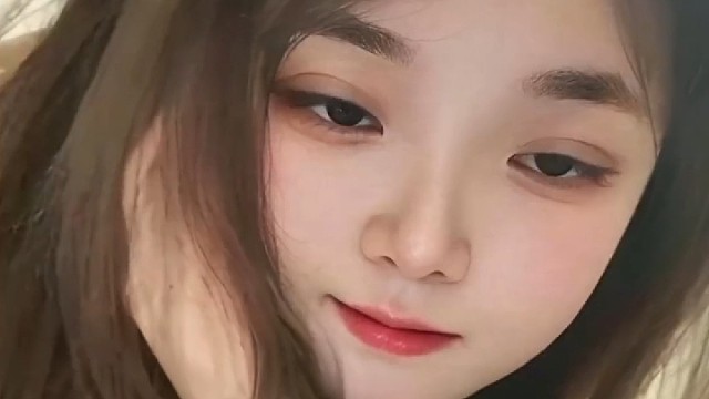 有空一起谈个恋爱，没空我继续暗恋你