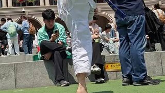 踢腿训练我是认真的 #高难度动作 #踢腿#跆拳道九段董建忠#练体育的之之 #跆拳道