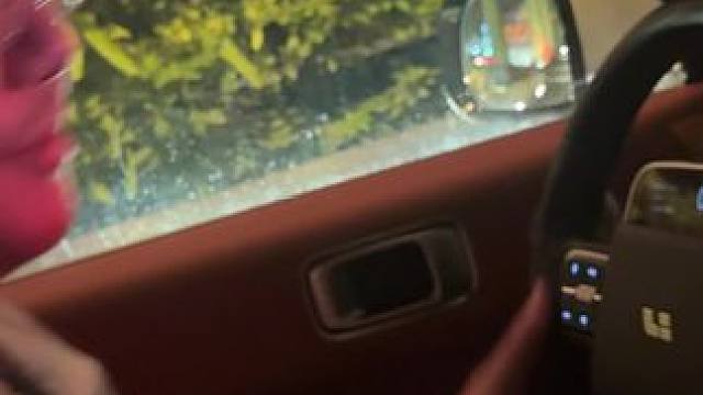 这个车内的K歌功能好强大哦！