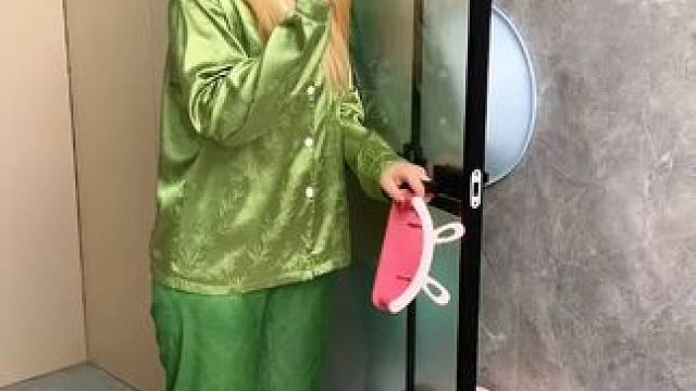 兔耳脸盆架 可以收纳多个脸盆，家里的刷鞋都可以挂上去，还不占空间