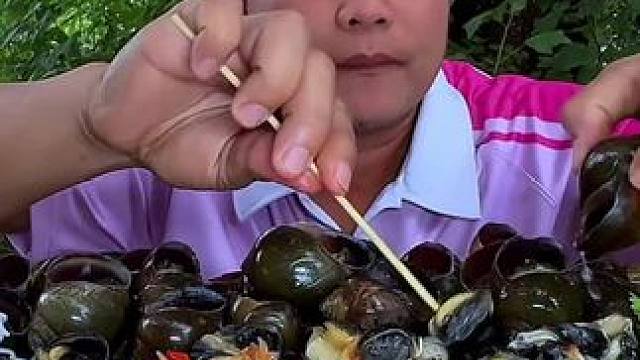 剁椒️酸辣木瓜丝鲜嫩小青螺 #全民任务#泰国大叔#泰国美食#内容启发搜索 #种草激励计划