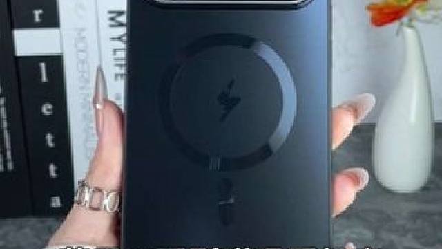 苹果17高端磁吸手机壳，高清镜头膜全包保护，轻薄防摔 #苹果17手机壳#iphone17promax