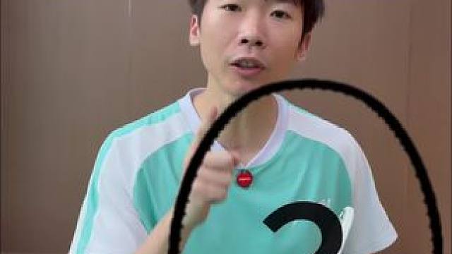 究竟哪把神兵会适合你？今晚直播间看看吧#威臣疾刃 #威臣疾刃羽毛球拍