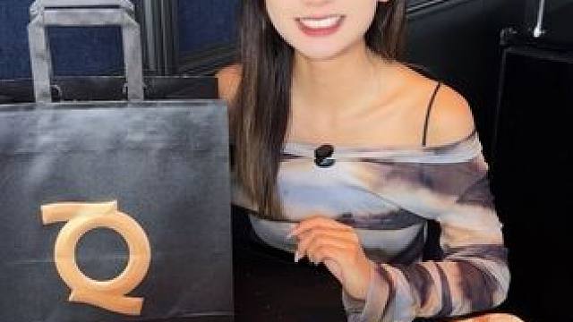 阿迪达斯这么便宜了？？ 注：• 仅套餐内指定款