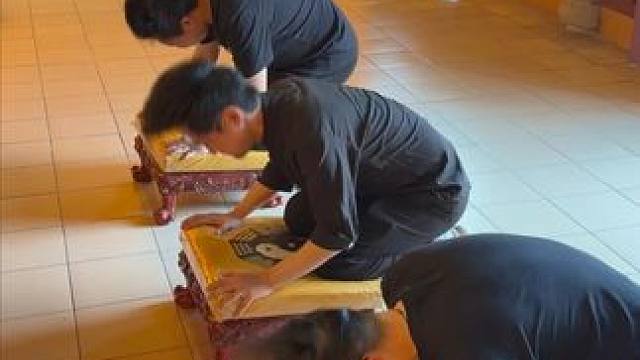 皮锅鸡：保佑我们出大开门，回头一人磕十个头。道长：这点小事 感谢三国冰河时代351区玩家@三辰 的大