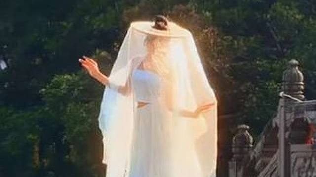 你像风吹过我脸颊