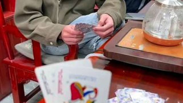 给哥们干红温了