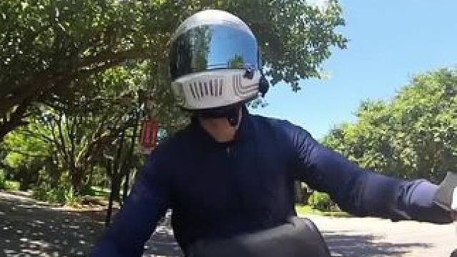 摩托佬的快乐根本不在景区#机车 #日常溜车 #cb400f