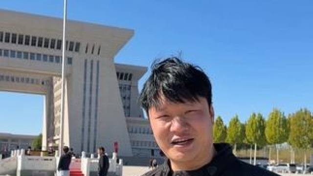 终于可以顺利出发了，今天晚上直接干到阿拉木图，环球摩旅开始咯