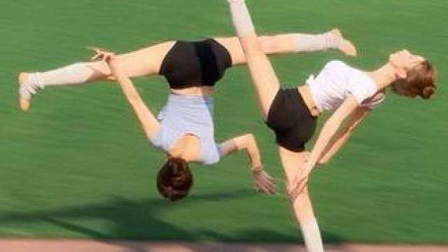 那是我们最好的青春，也是我们最美的芳华#芳华 #舞蹈生 #操场上从来不缺舞者