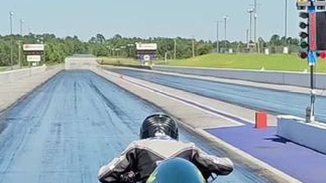 玩直线，还得是铃木大R跟铃木隼 #强烈推荐 #机车 #直线加速赛 #摩托车