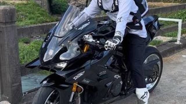 好像很久没跑山了#春风675sr #春风675sr声浪 #arai头盔