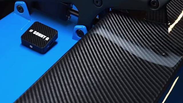 这么帅的车跟安全带你们见过吗！