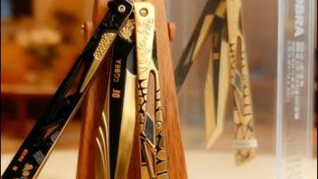 三角洲行动跑刀鼠鼠的本命武器影锋蝴蝶怜悯之 1.1还原游戏道具