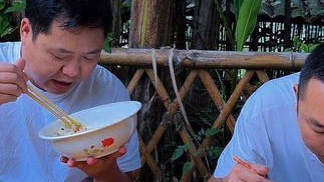 今天吃点素“豆腐焖黄豆”，清香下饭，拌饭太爽了！ #乡村味道 #家常饭菜 #我乡村生活 #新农人计划