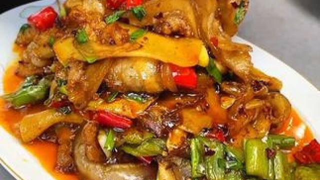 没时间做饭的朋友，建议家里备一瓶这个小面调料！ #美食   #小面调料   #重庆味道