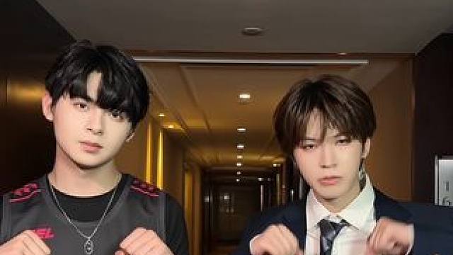 网友面基后的第一件事是互扇巴掌